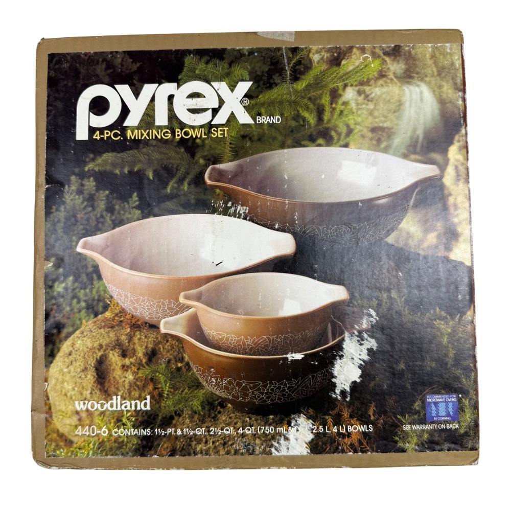 NEW IN BOX Pyrex Woodland 4-Piece Cinderella Mixing Bowl Set 440-6 Vintage